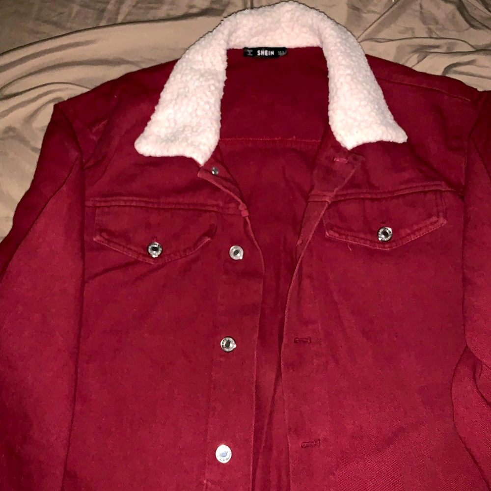 FURR COLLAR BURGUNDY DENIM JACKET SHEIN